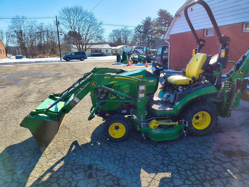 John Deere 1025R
