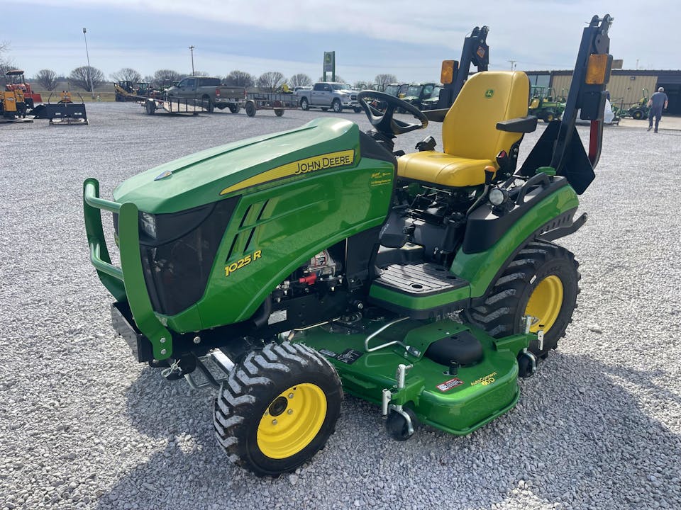 John Deere 1025R