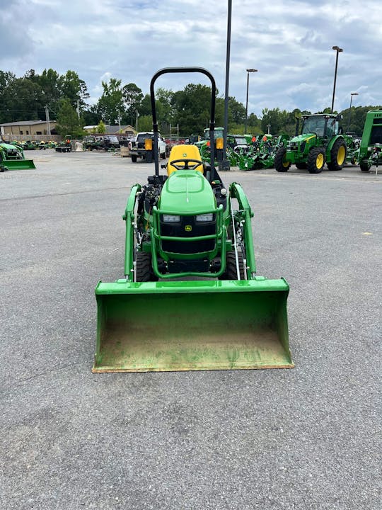 John Deere 1025R