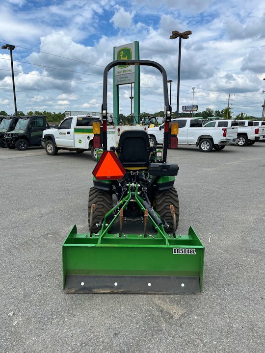 John Deere 1025R