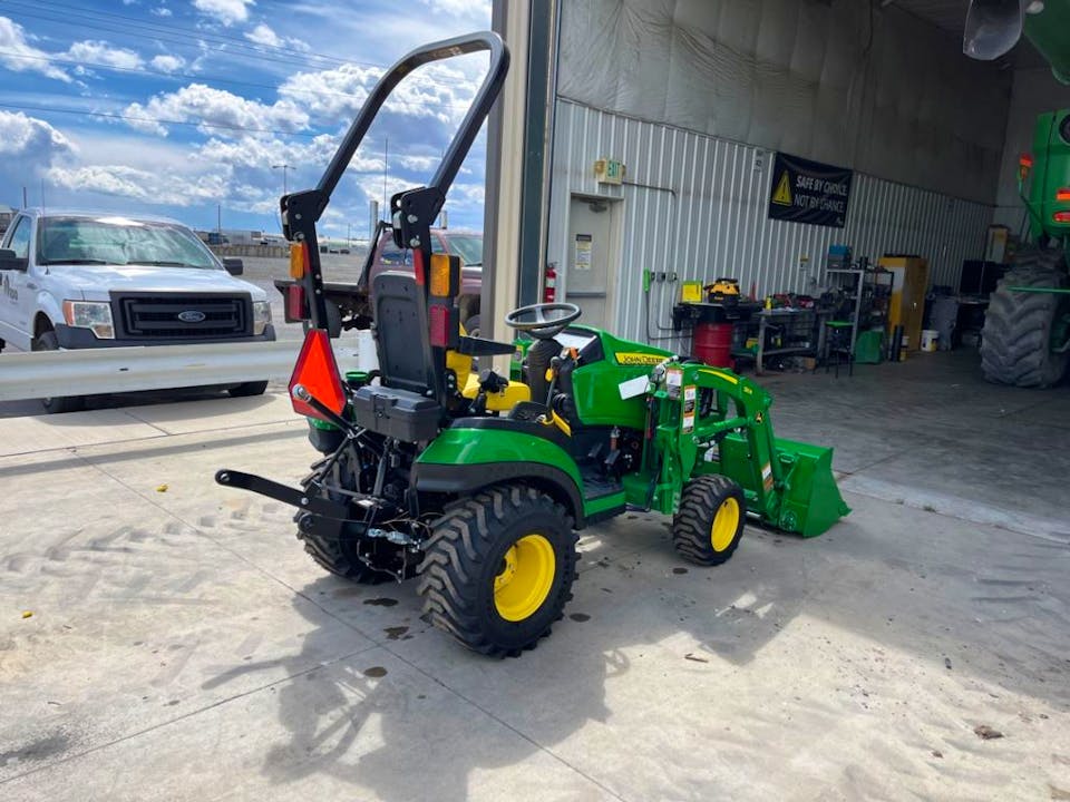 John Deere 1025R