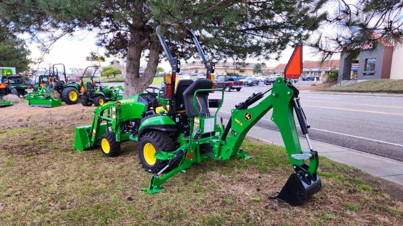 John Deere 1025R