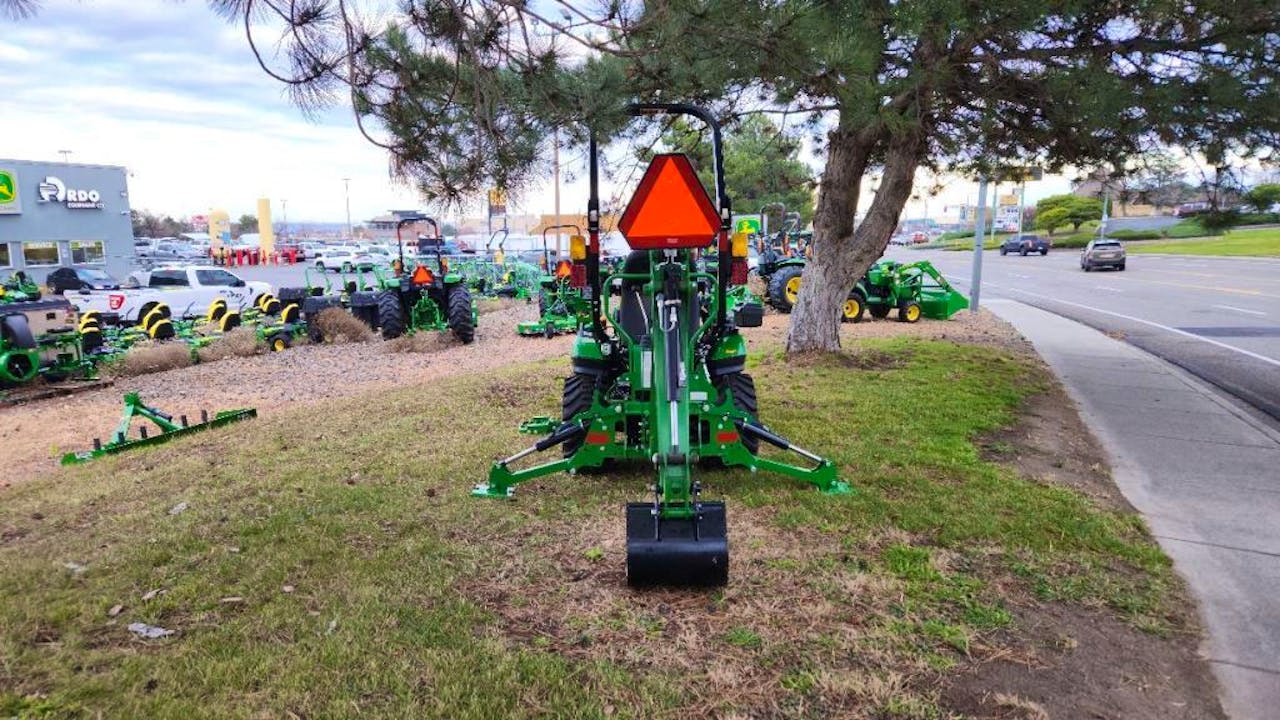John Deere 1025R