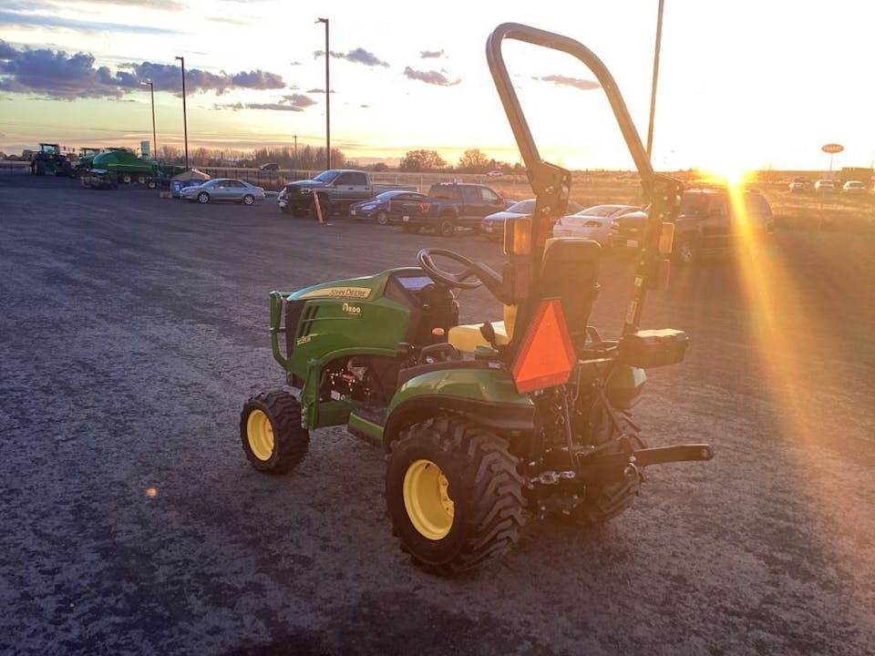 John Deere 1025R