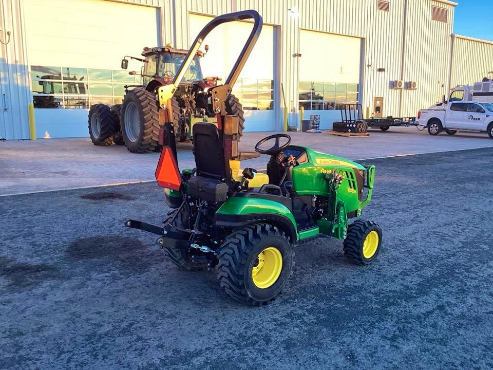 John Deere 1025R