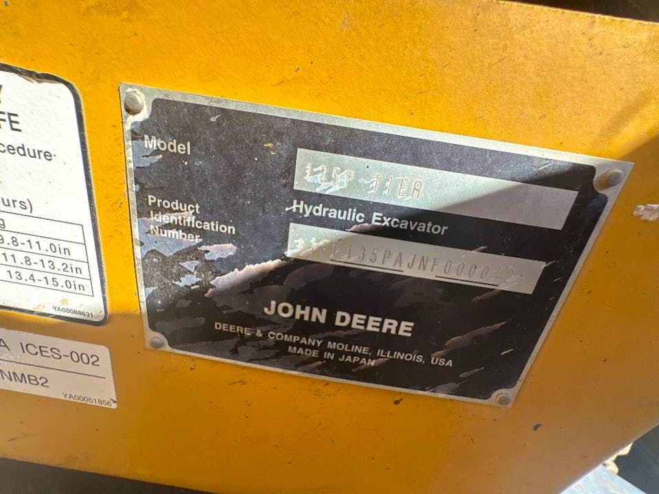 John Deere 135P