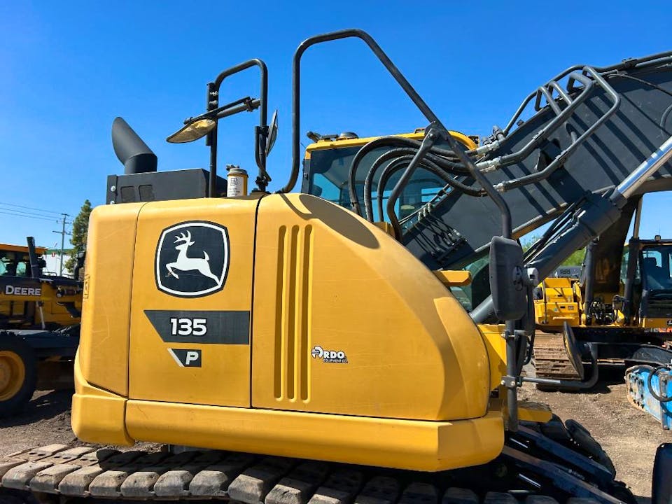 2023-john-deere-135p-471414