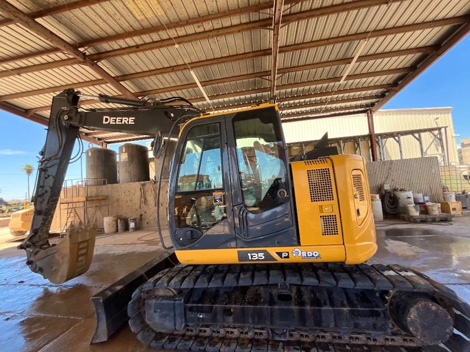 John Deere 135P