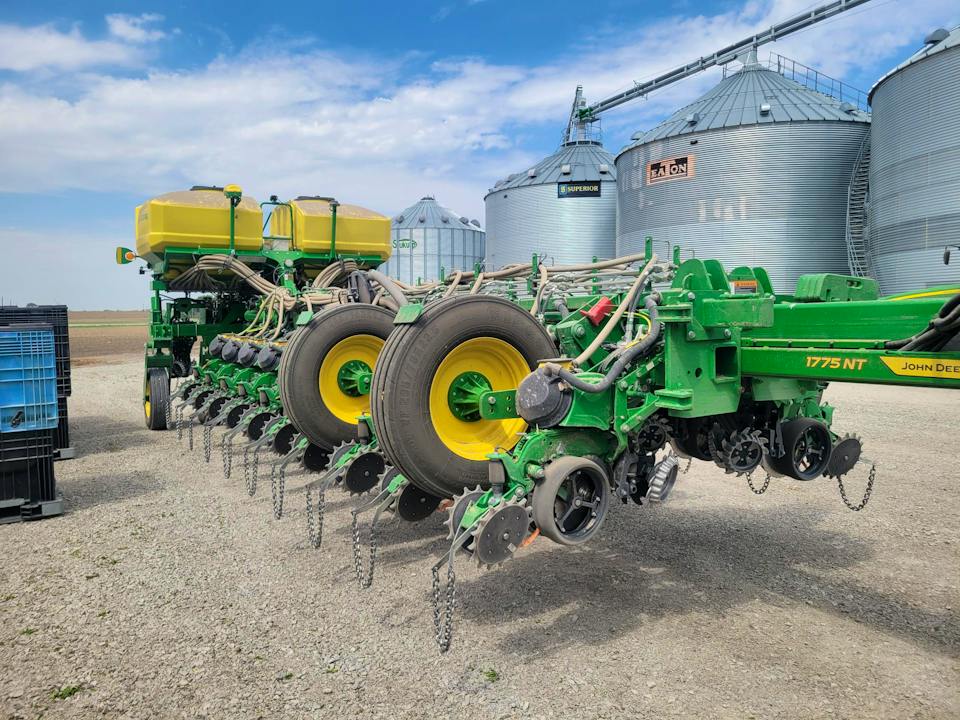 John Deere 1775NT