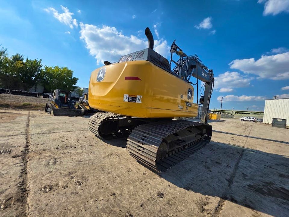 John Deere 200G