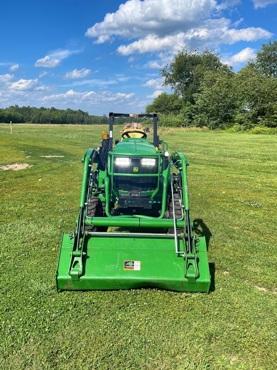 John Deere 2025R
