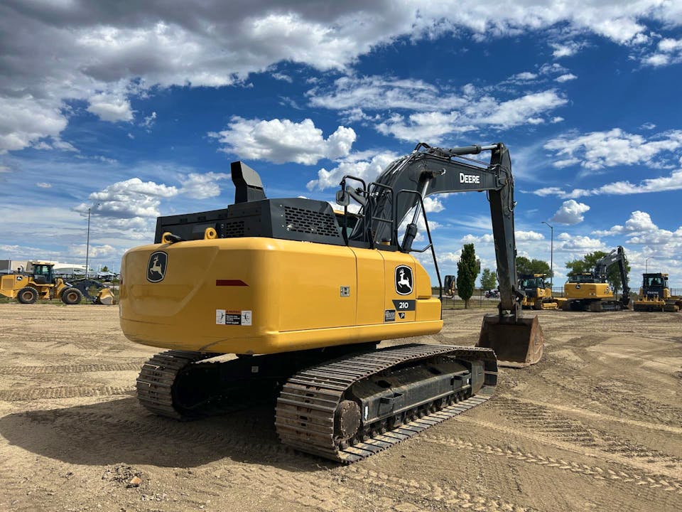 John Deere 210 P