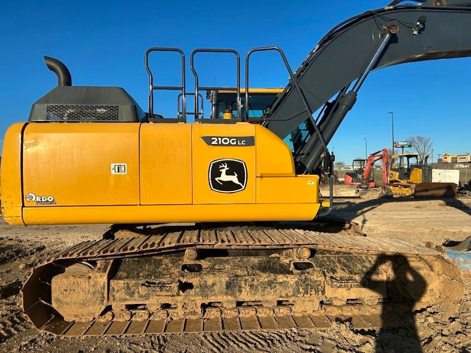 John Deere 210GLC