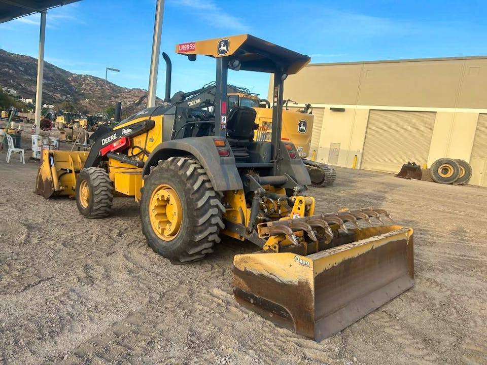 John Deere 210LEP