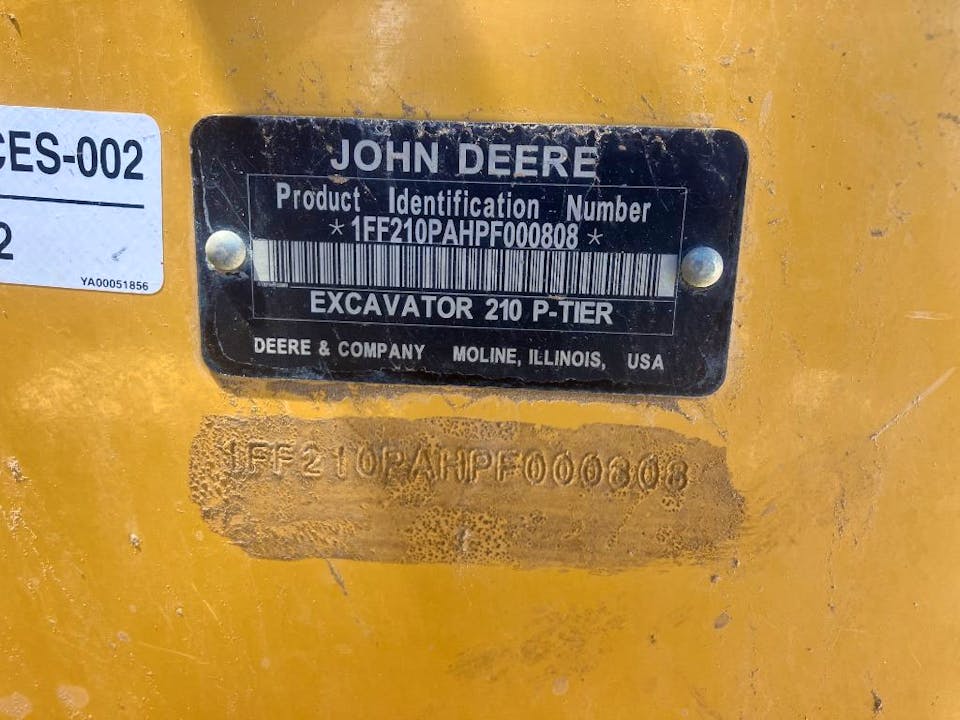 John Deere 210P
