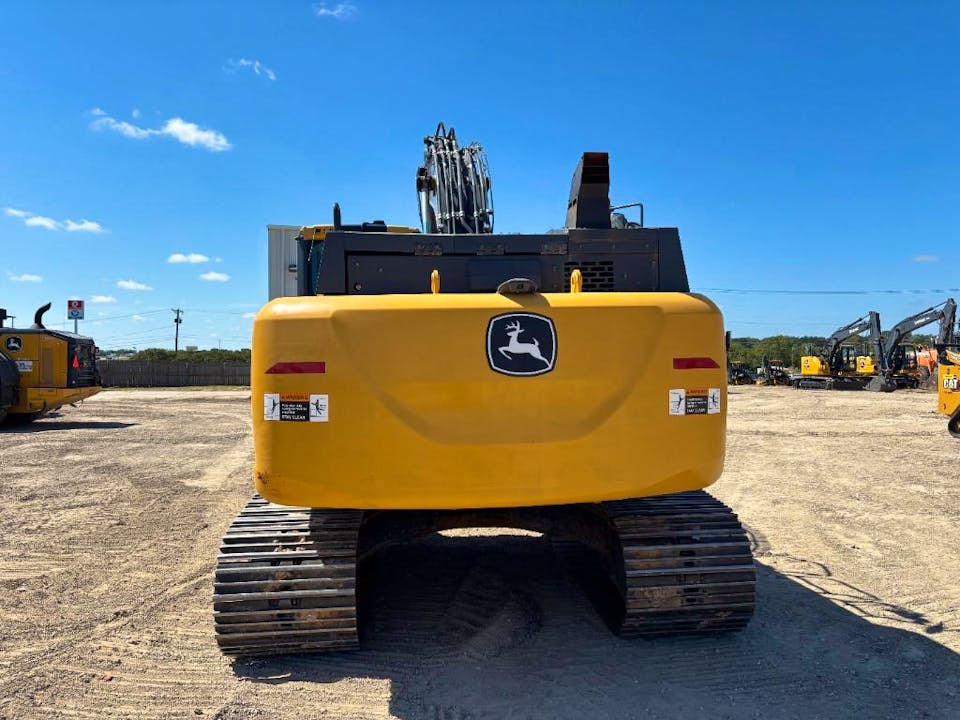 John Deere 210P