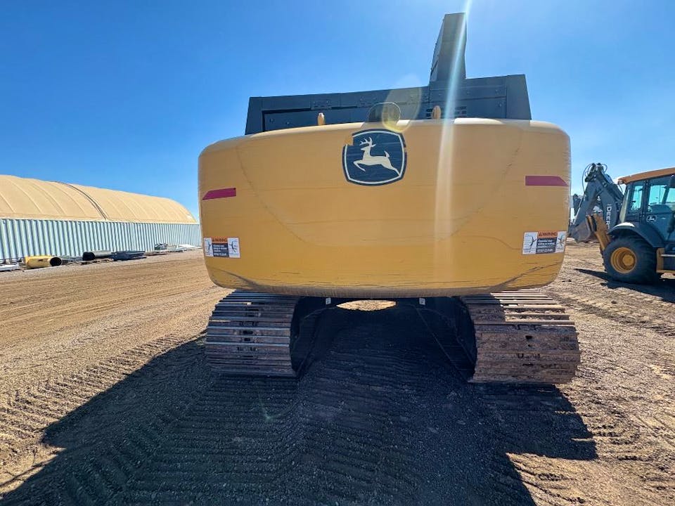 John Deere 210P