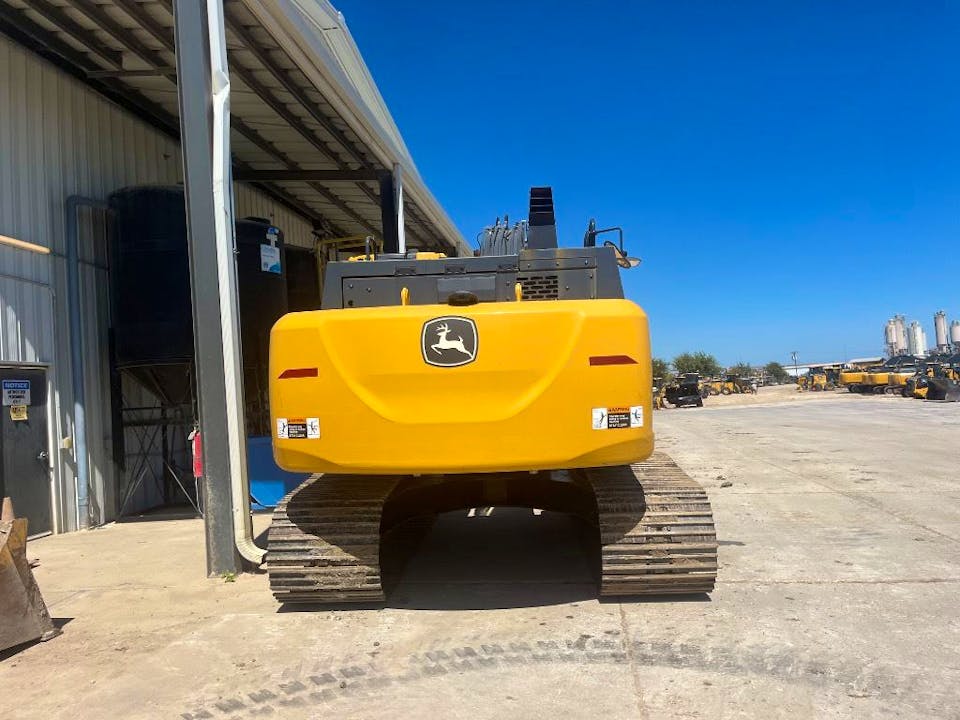 John Deere 210P