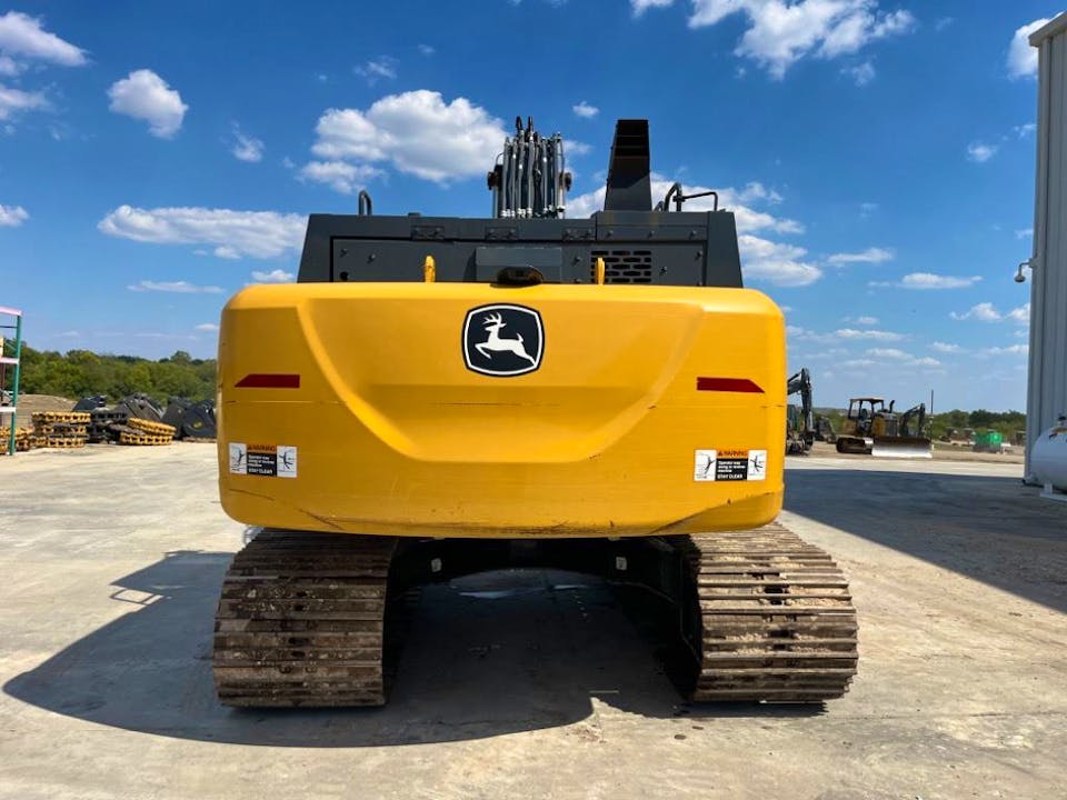 John Deere 210P