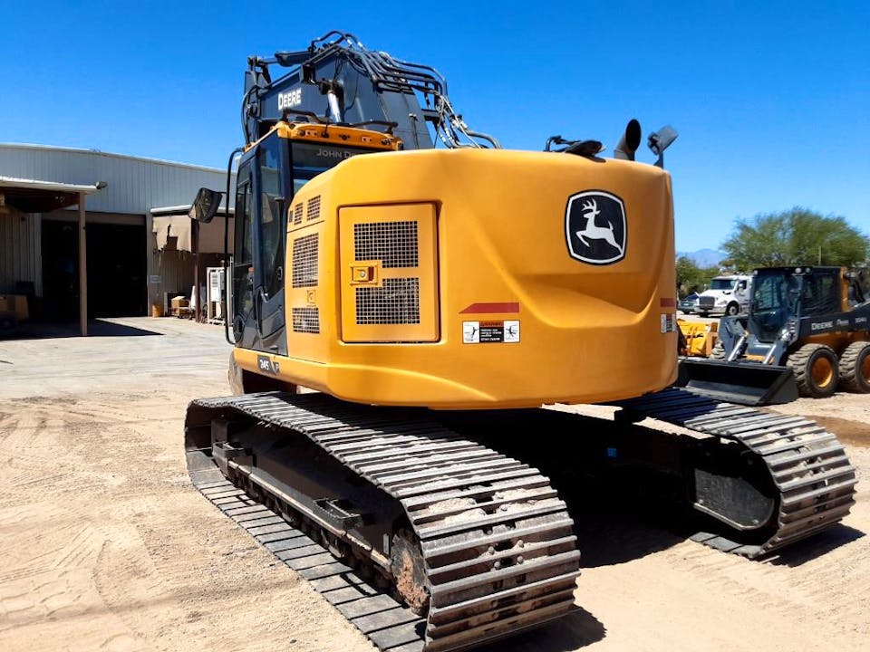 John Deere 245P