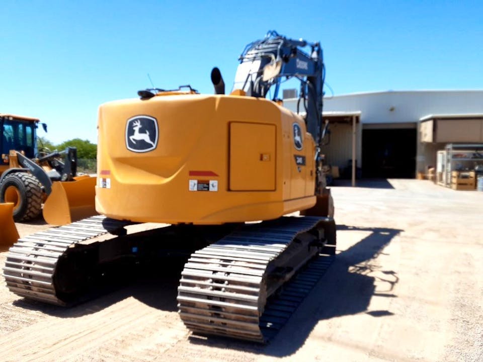 John Deere 245P