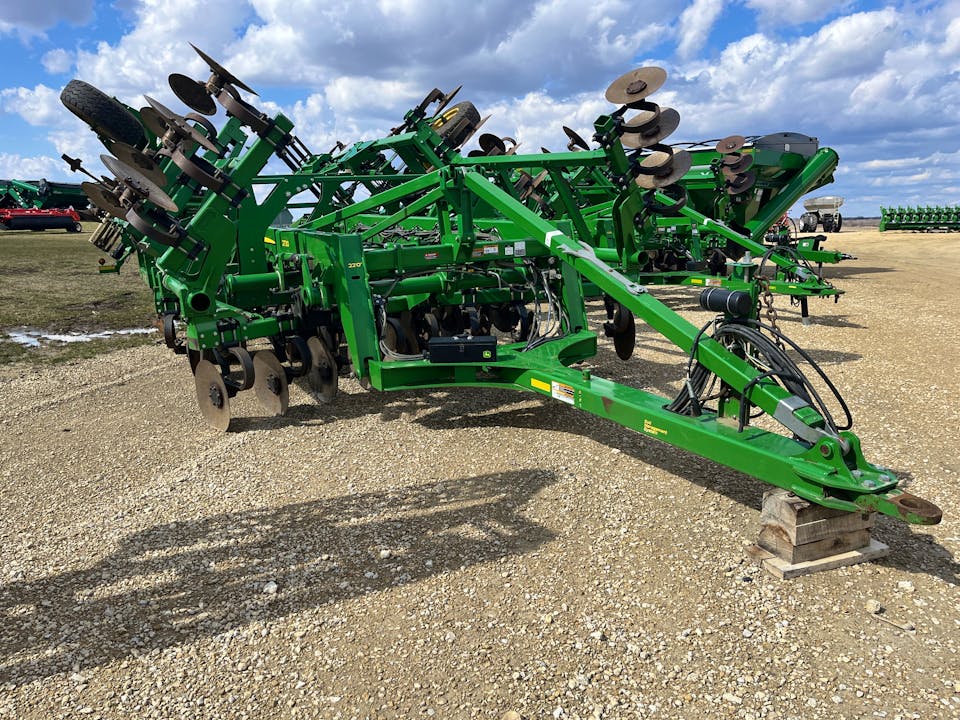 John Deere 2730