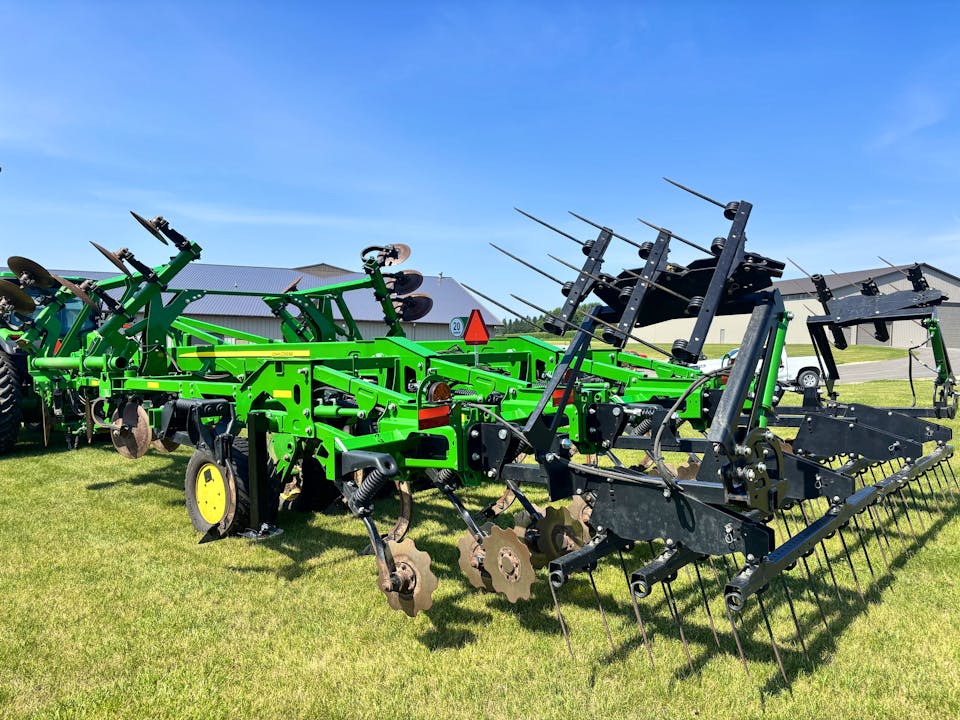 John Deere 2730