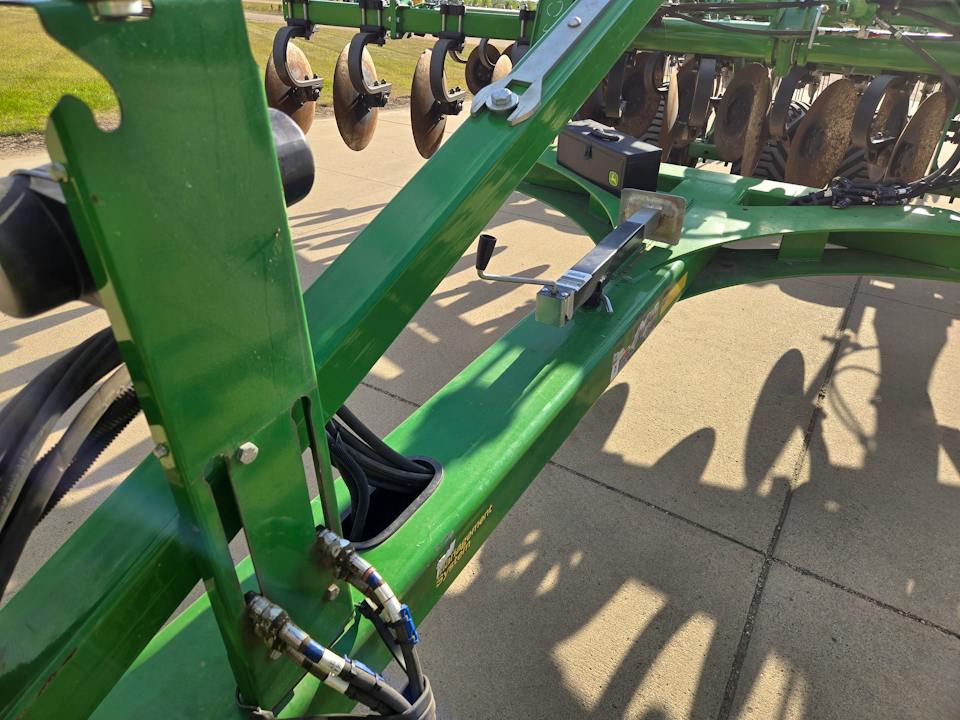 John Deere 2730