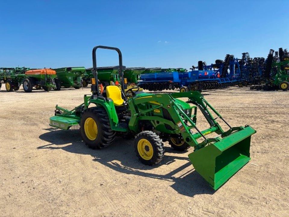 John Deere 3025E