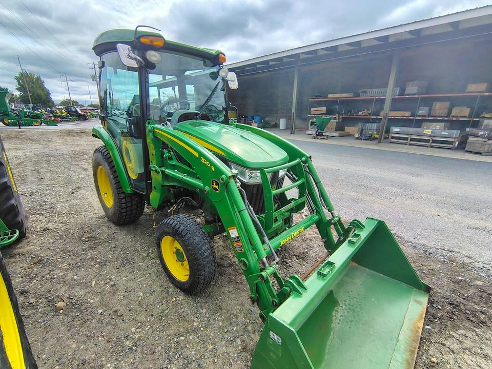 John Deere 3039R