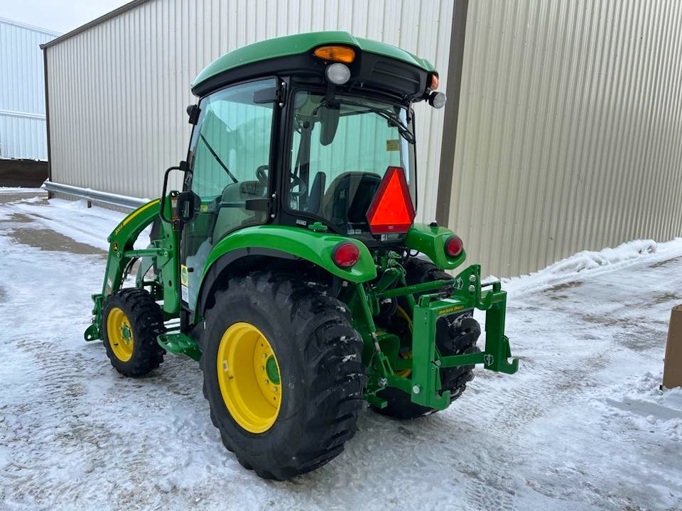 John Deere 3039R