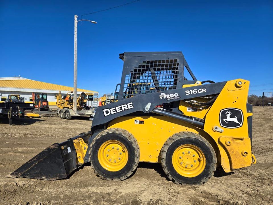 John Deere 316GR