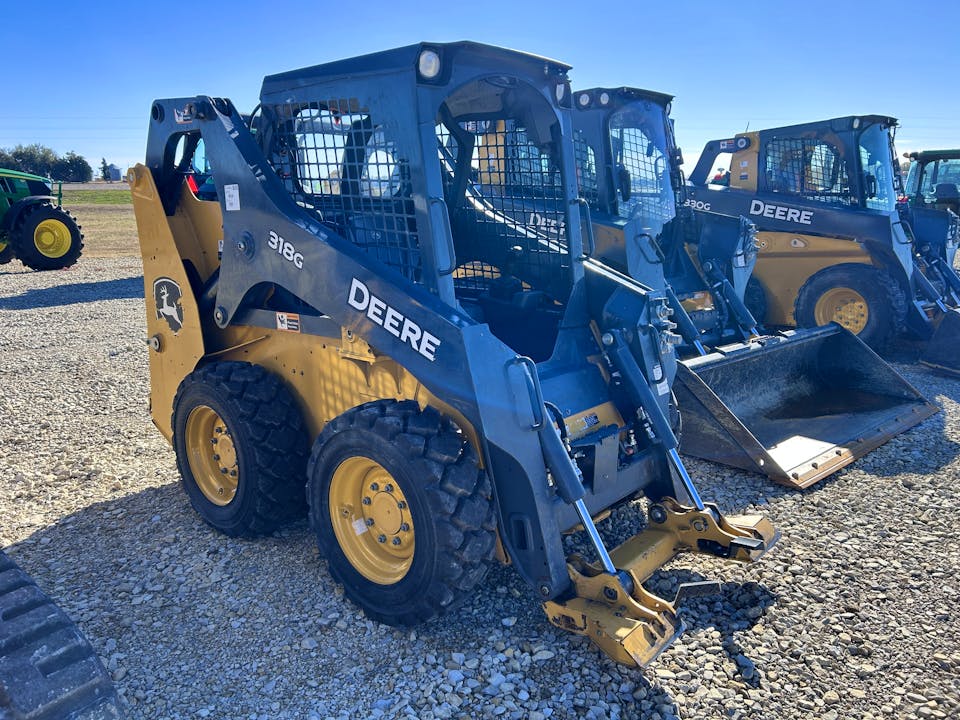 John Deere 318G