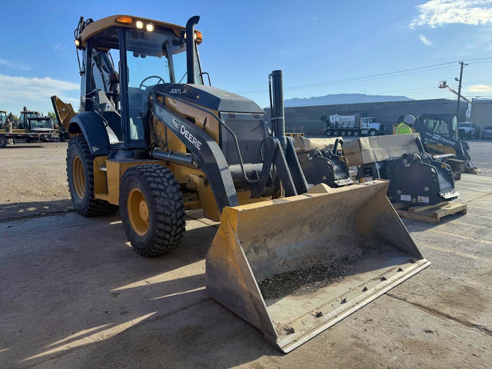 John Deere 320 P