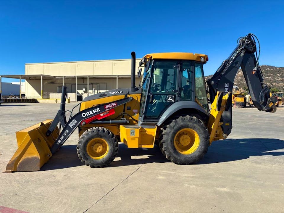 John Deere 320P