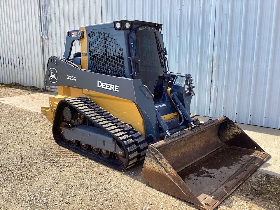 John Deere 325G