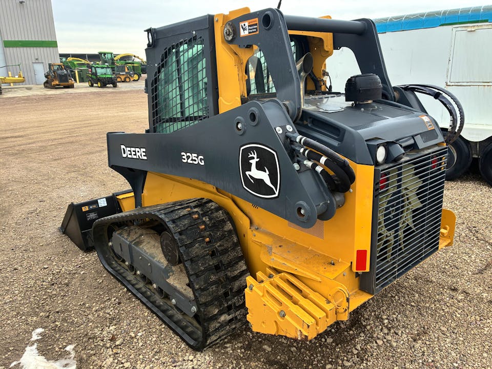 John Deere 325G
