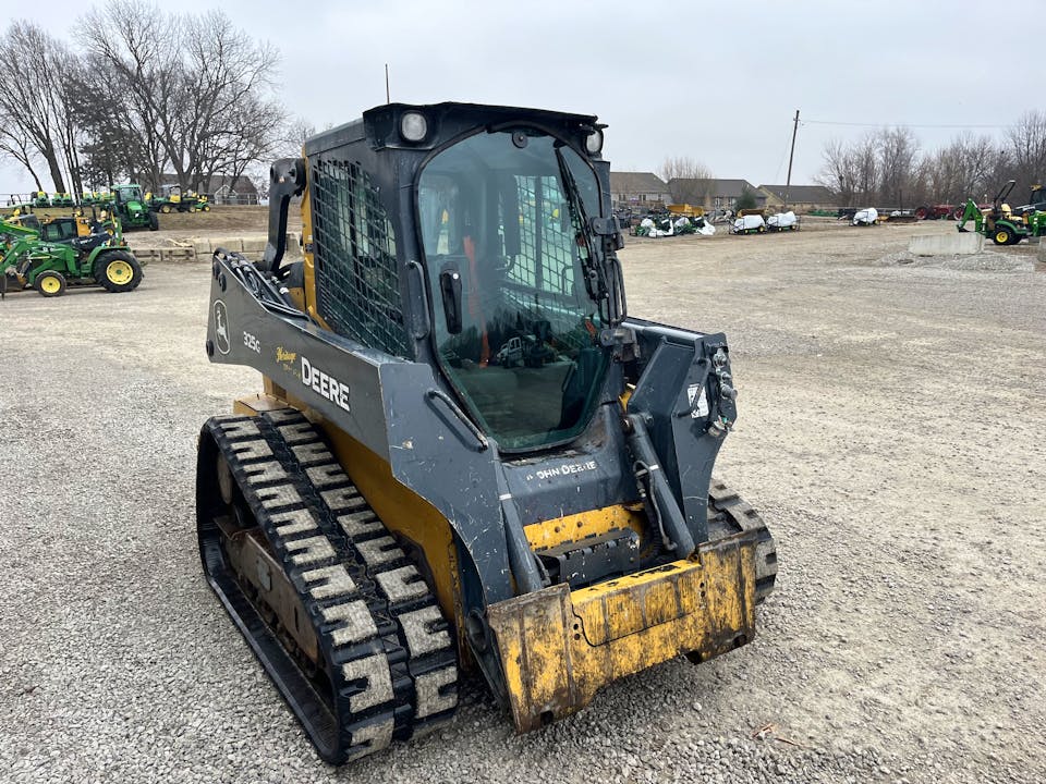 John Deere 325G