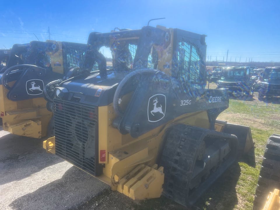 John Deere 325G