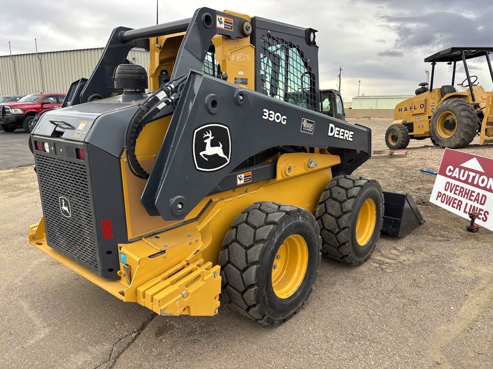 John Deere 330G