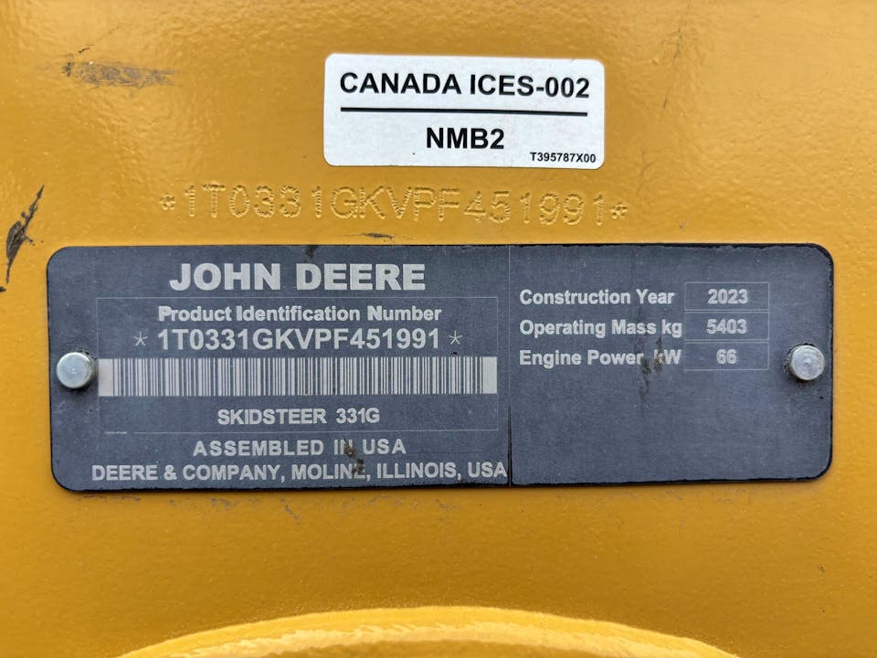 John Deere 331G