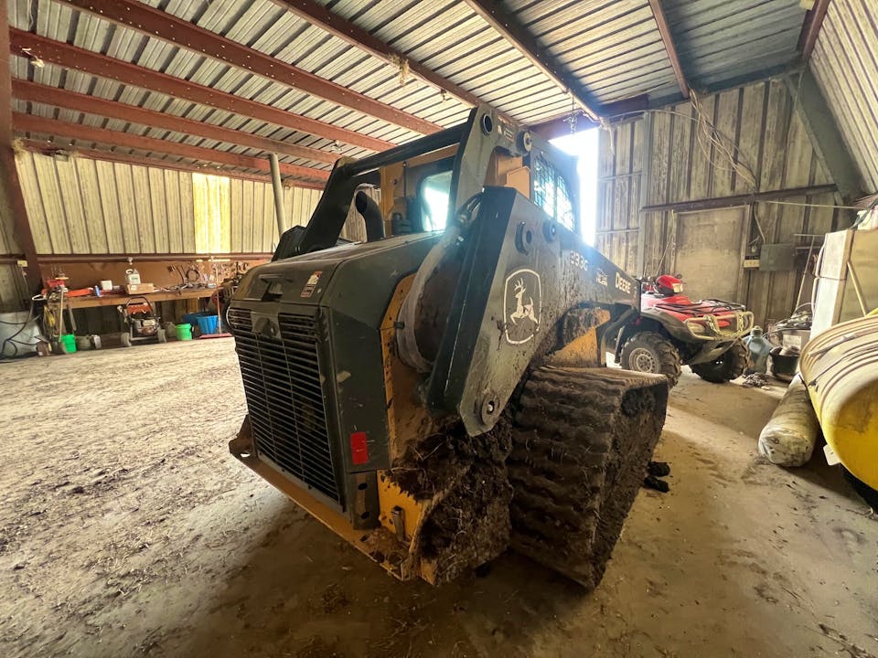 John Deere 333G