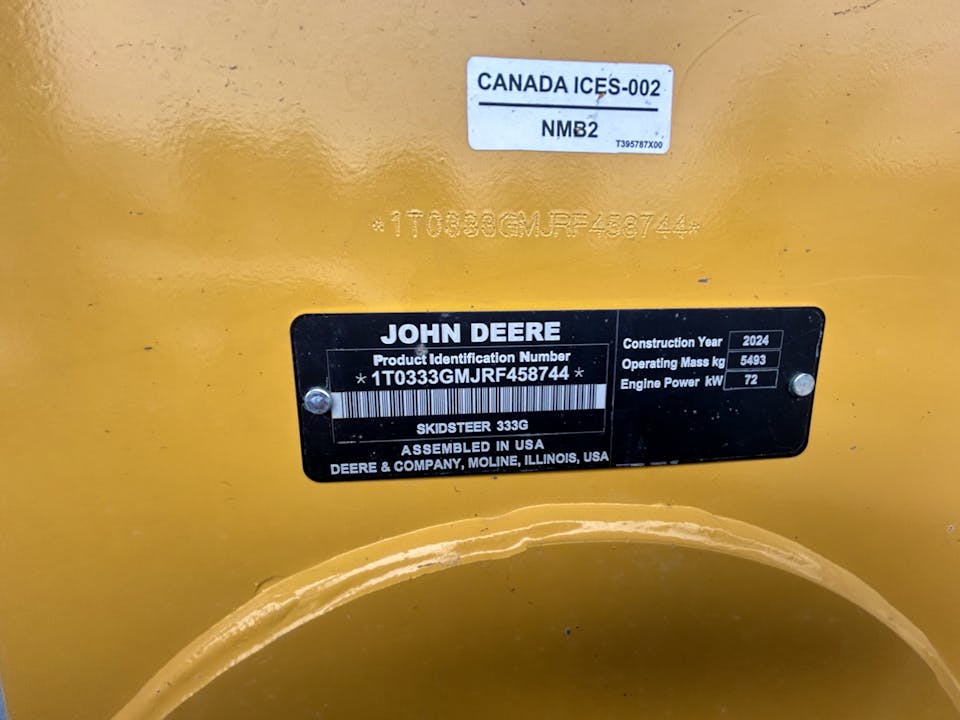 John Deere 333G