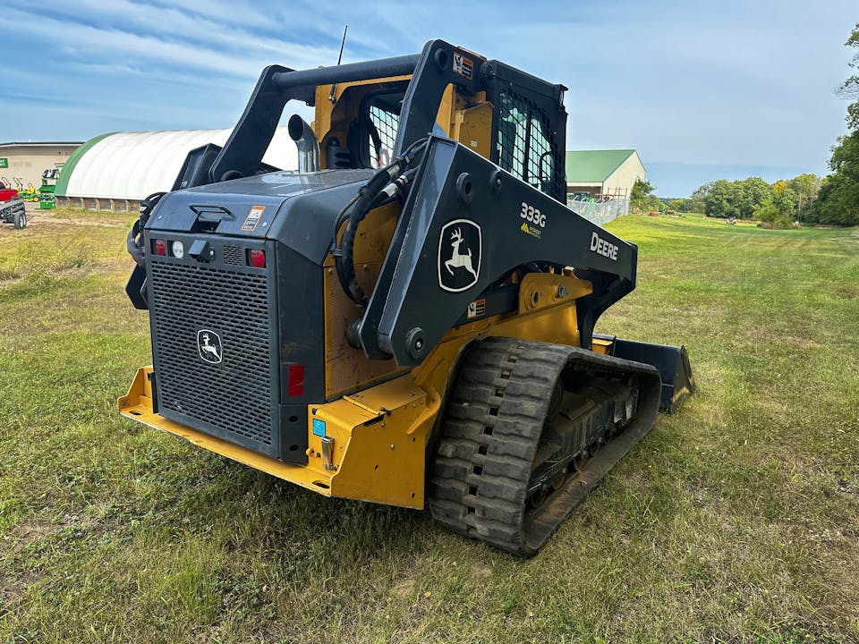 John Deere 333G
