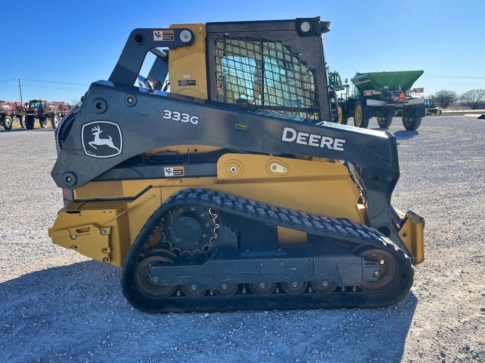 John Deere 333G