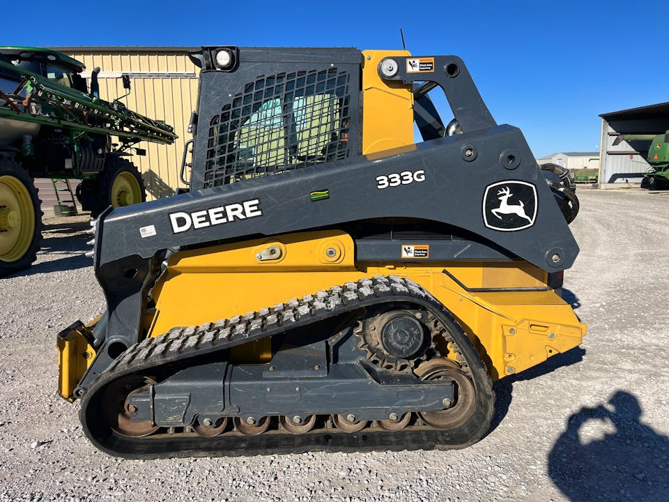 John Deere 333G