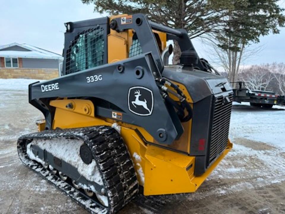 John Deere 333G