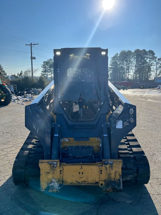 John Deere 333G
