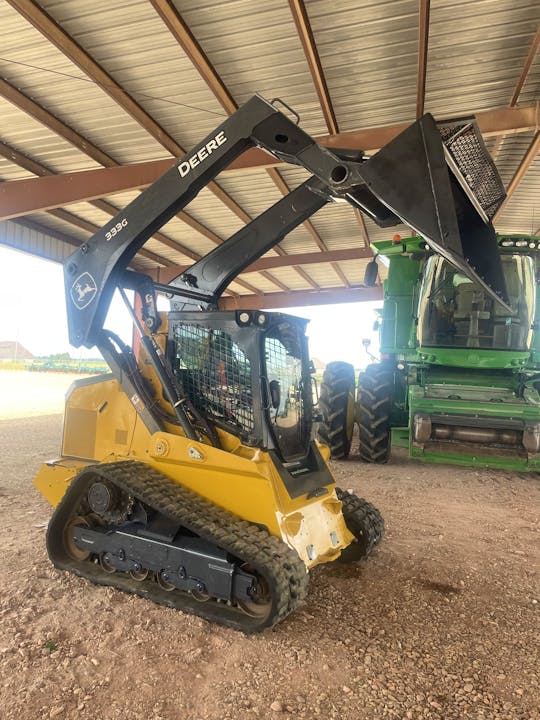John Deere 333G