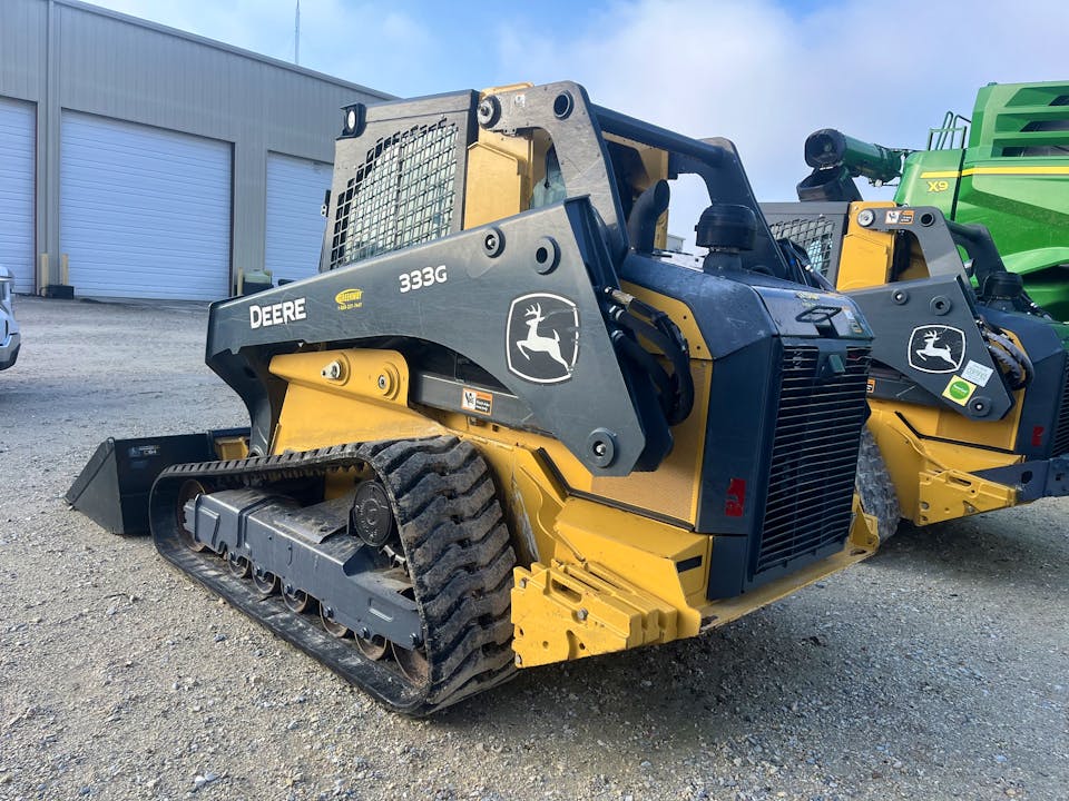 John Deere 333G